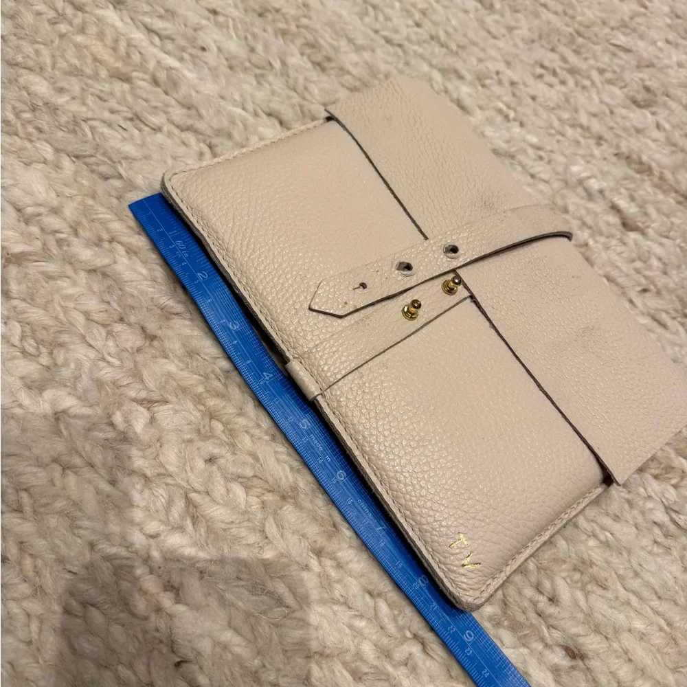 Tablet Folio Case - Cream Leather Sleeve Sheath TV IPad Case